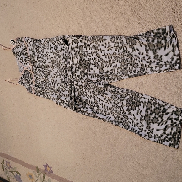 Intimate sleepwear pajamas. Size XL. Comfy! - Picture 2 of 4